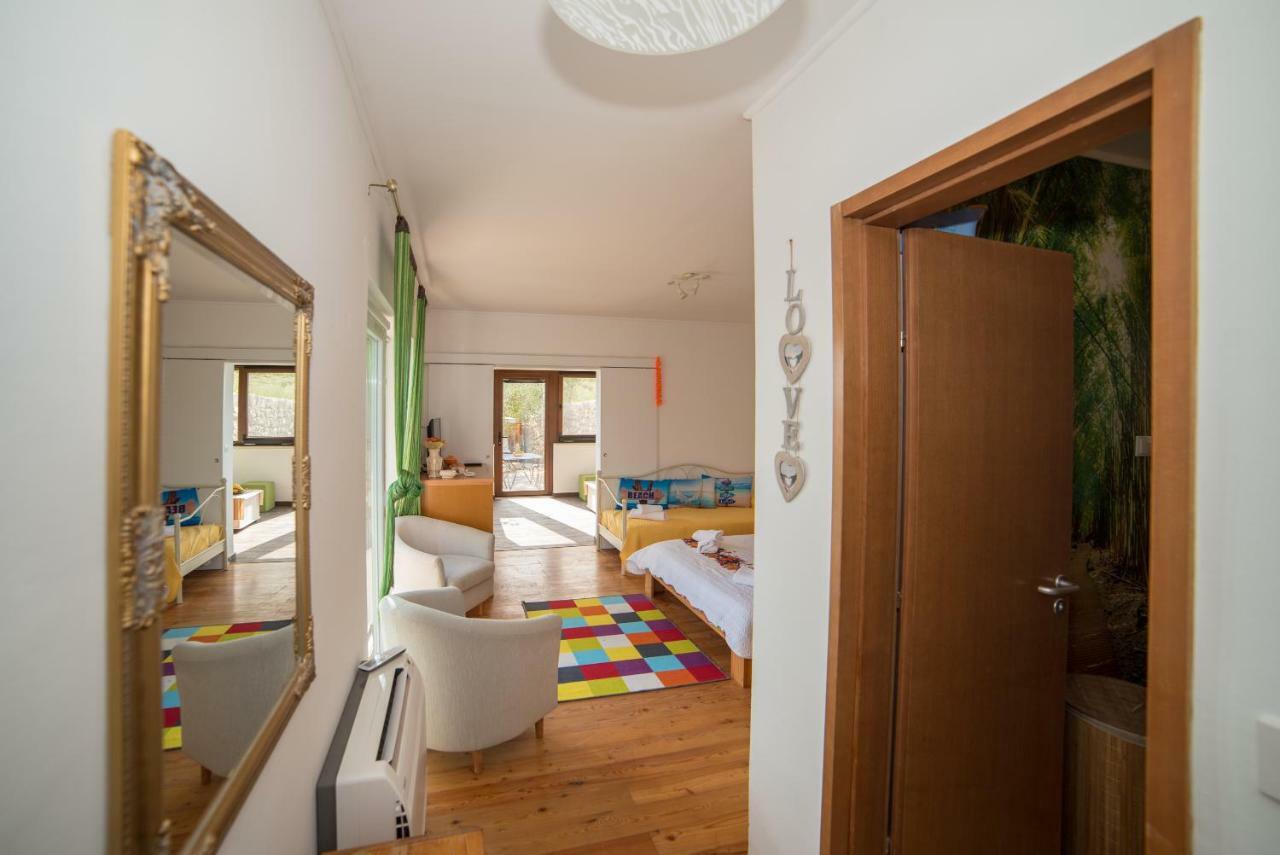 Apartmán Poseydon Beach Bungalow Mlini Exteriér fotografie